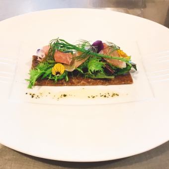 平日限定ガレットランチセット（サラダガレット+魚料理）　※2-4名様迄 （2026年1/6より受付）