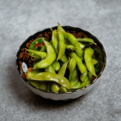 塩ゆで枝豆
