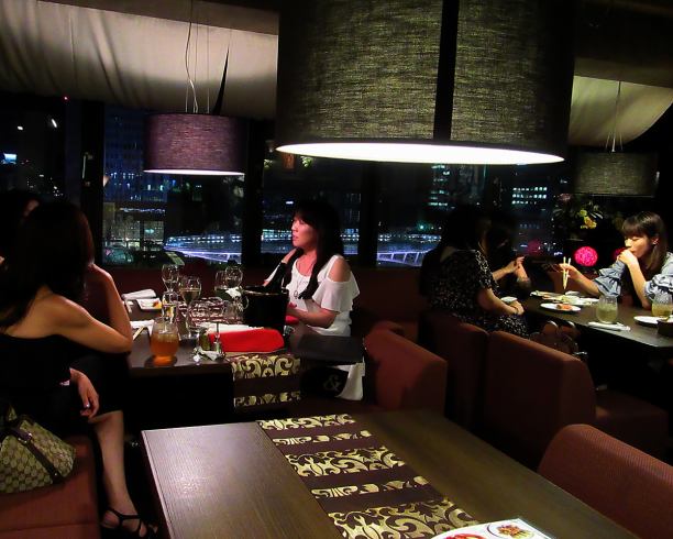 How about a rich girls' association while enjoying the view of the TV tower luxuriously?