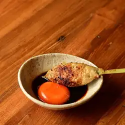 卵黄タレ付き鶏つくね