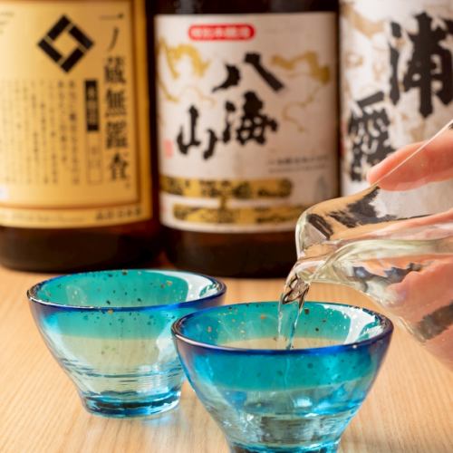 北海道・全国の地酒を豊富なラインナップでご用意！飲み比べもできます。