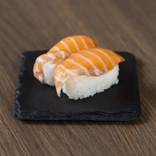 サーモン握り