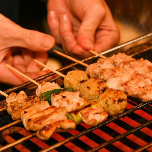 アットホームでこぢんまり。ワイワイ楽しめる焼鳥店