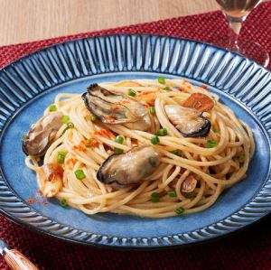 おすすめパスタ！サラダ付