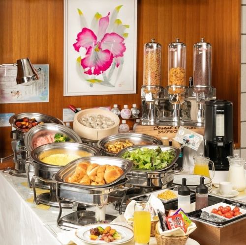 自慢の朝食ビュッフェ