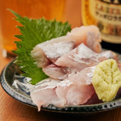 竹莢魚生魚片