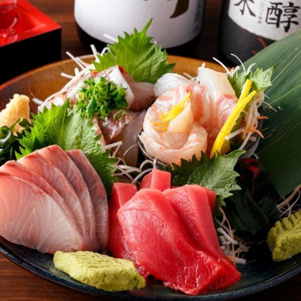鮮度抜群の「お刺身」と日替わり「おばんざい」も野毛商店の看板メニュー★