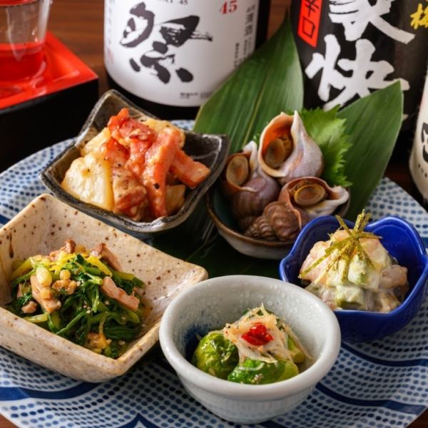 お好みのお酒とご一緒にこだわりの逸品をご堪能あれ★豊富な逸品料理の数々！