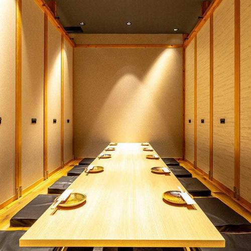 【最多可容納8人的私人房間（下沉式被爐）】在時尚的空間裡享用美食！