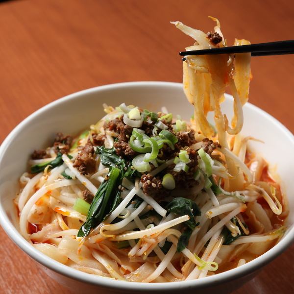 ピリ辛がクセになる【担々刀削麺】