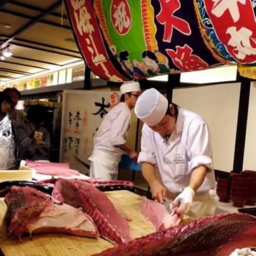 まぐろ解体ショー