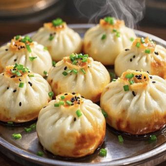 焼き小籠包(4個)