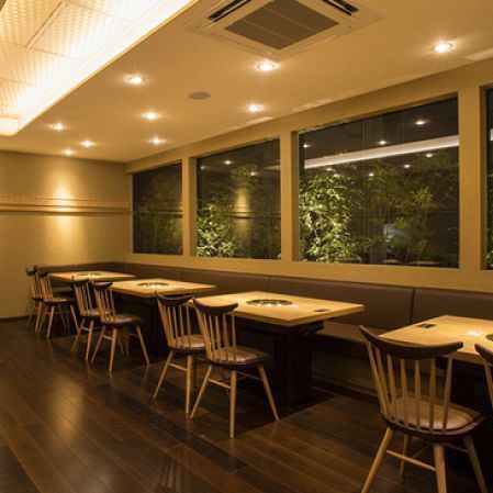 The table seats offer an open space♪We can also accommodate large groups, so please feel free to contact us★