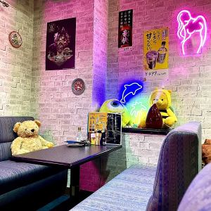 The neon glowing interior is perfect for girls-only gatherings, joint parties, and birthday parties.