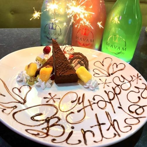 The birthday party is at the bar Ukyo! Cakes can be prepared! The staff will do their best together ♪