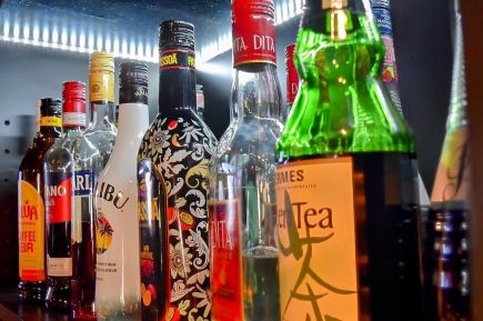 【HappyHour開催中*】20時~23時のご来店で、飲み放題1時間1100円・2時間2200円・3時間3300円♪