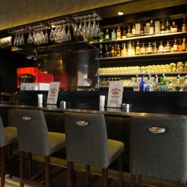 [Ideal for singles and dates] The counter seats are recommended for those who want to enjoy drinking and conversation slowly! Access is outstanding in 0 minutes, so it's a location that is easy to get together with friends as well as dates and one person!