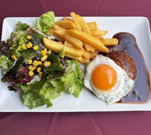 ランチタイム限定のメニューを豊富にご用意♪