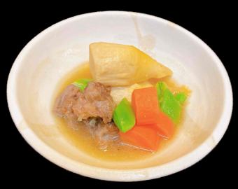 Boiled spring bamboo shoots and beef tendon