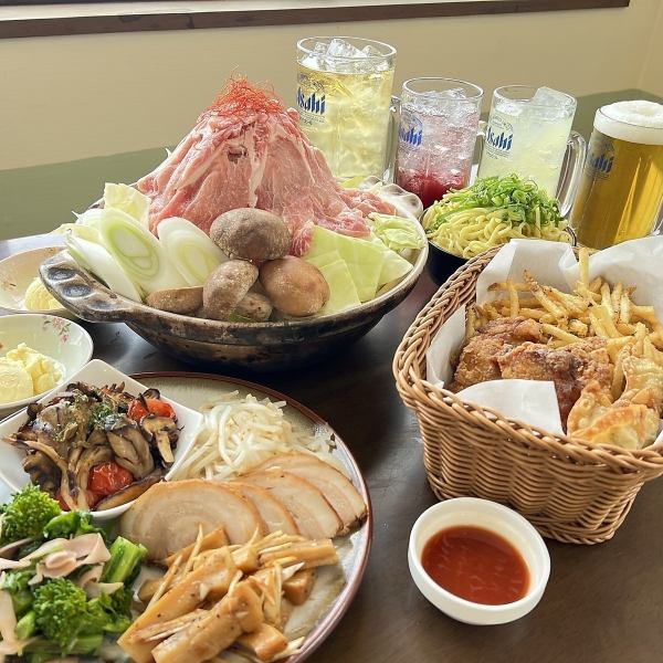 当店では40名様からの貸切のご対応も承っております。会社の歓送迎会などに最適です。他のお客様を気にすることなく羽根を伸ばしてご宴会をお楽しみいただけます。大人数のご宴会に最適な飲み放題コースもございますので、是非合わせてご利用ください！まずはお気軽にご相談ください♪