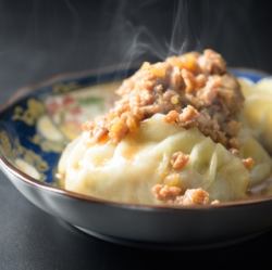 九州黒豚餃子　肉味噌がけ