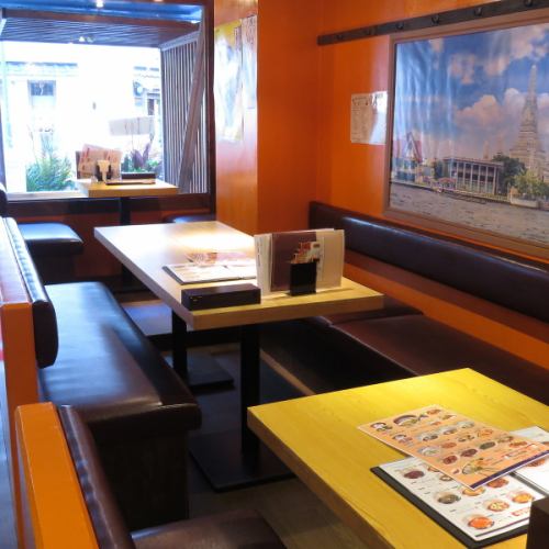 There are also small table seats ♪
