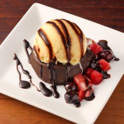 Chocolate fondant with vanilla ice cream