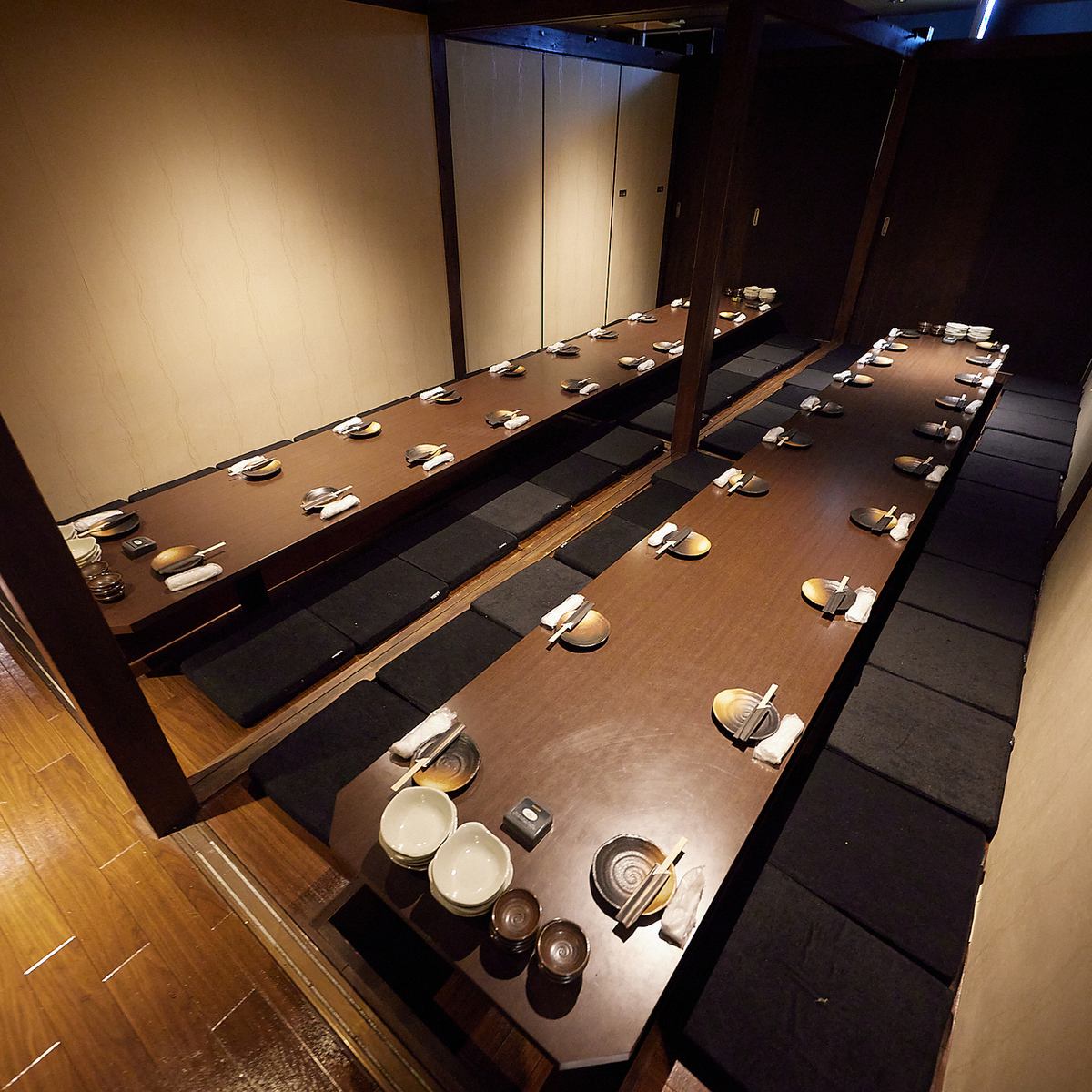 A short walk from Shin-Osaka Station.We offer a large number of private rooms that are recommended for various banquets.