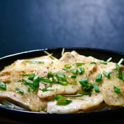 豚バラネギ塩鉄板焼き