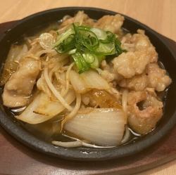 ホルモン鉄板焼き