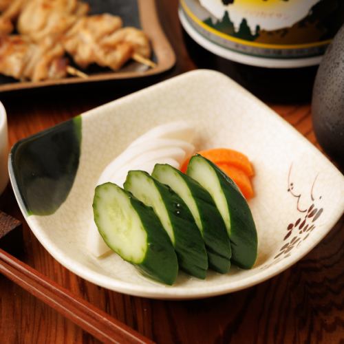 お新香/じゃがバター/しらすおろし/胡瓜一本漬け/アボカド刺し/梅水晶/しらすうまネギ/キムチ 各