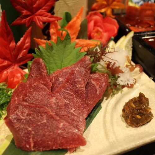 Aizu style of horse sashimi