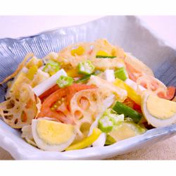 충분히 야채 샐러드 tappuri salad