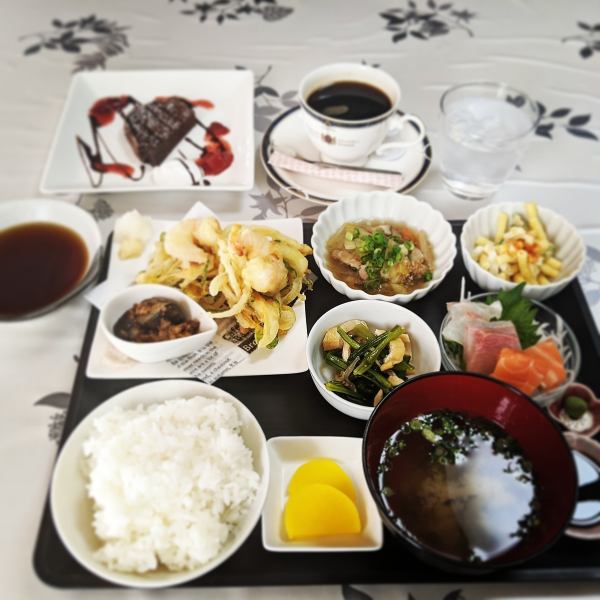 [深受女性欢迎的午餐套餐♪附餐后咖啡◎]服务午餐1,100日元（含税）