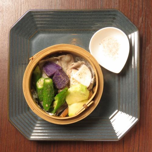 人気！野菜と総州三軒豚のせいろ蒸し