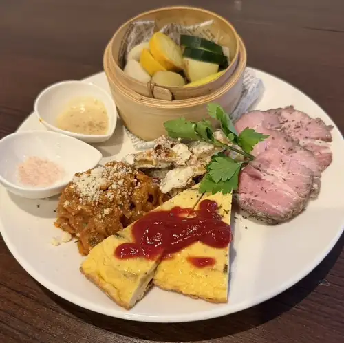 サンバファーム産野菜のせいろ蒸し付きプレート(2名様盛~)