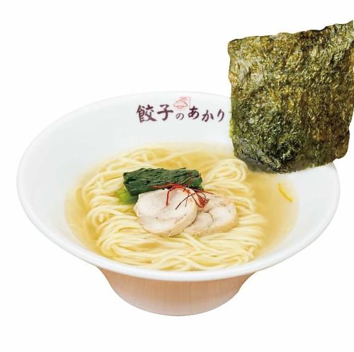 黒薩摩鶏 黄金スープの中華そば