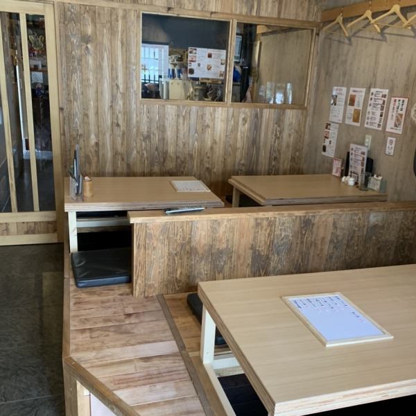 [Spacious ♪ digging kotatsu seats] We have digging kotatsu seats that can accommodate up to 2 people up to 10 people! The woody, cozy store is recommended for banquets and girls' parties ♪ There is a partition・Since it is a non-smoking seat, it is also popular for dining with children and families ◎ Enjoy the proud yakitori sticking to the ingredients in a relaxing space!