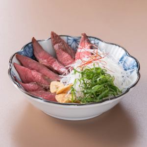 [Sold out] Drooling beef tongue slices with plenty of condiments