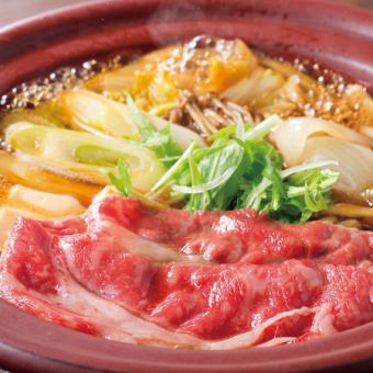 【最受欢迎的忘年会套餐！】“鹿儿岛产萨摩黑猪肉和黑牛肉寿喜烧套餐”<9道菜>含无限畅饮5,500日元