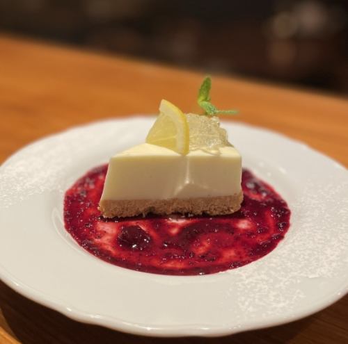 レアチーズケーキ 蜂蜜レモンのゼリー