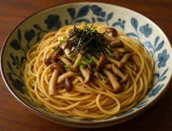 Mentaiko naan pizza and Japanese-style mushroom pasta course, 100 minutes of all-you-can-drink included, 4,200 yen (tax included)