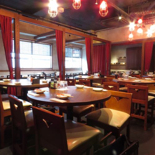 [For 2 to 4 people] Convenient access from Ichigaya Station! Convenient table seats are available for up to 4 people.You can feel free to use it after work or drink with friends.