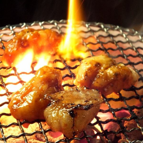 特選ホルモン（ぷりぷりです）　680円