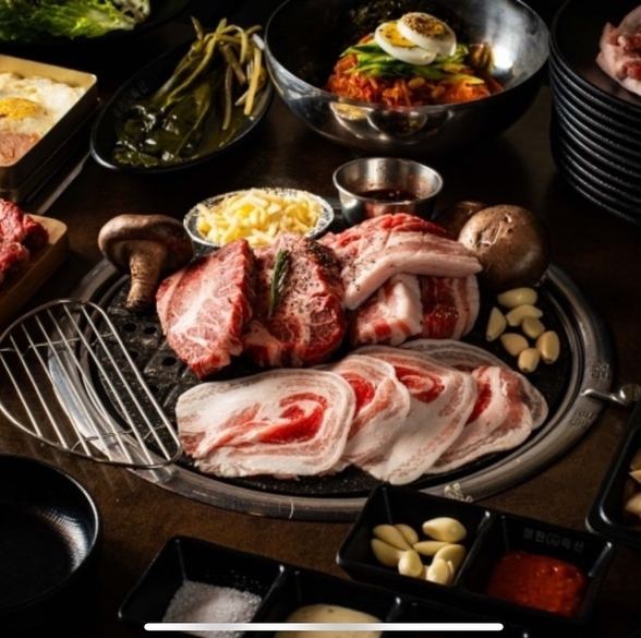 まさに韓国旅行◆◇たっぷりのお野菜とジューシーなサムギョプサル◇◆100ｇ 650円(税込)