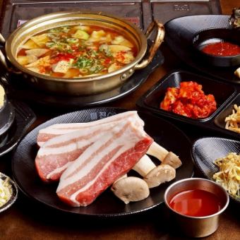 【2時間通常飲み放題付】厚切りサムギョプサルと韓国料理！包み野菜・おかず食べ放題彩コース