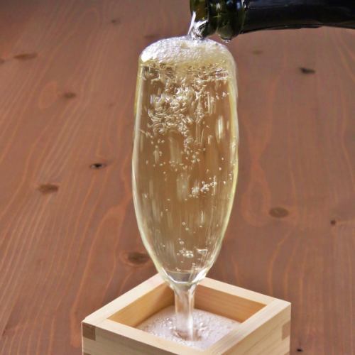 [Recommended] pecora sparkling wine 880 yen (tax included)