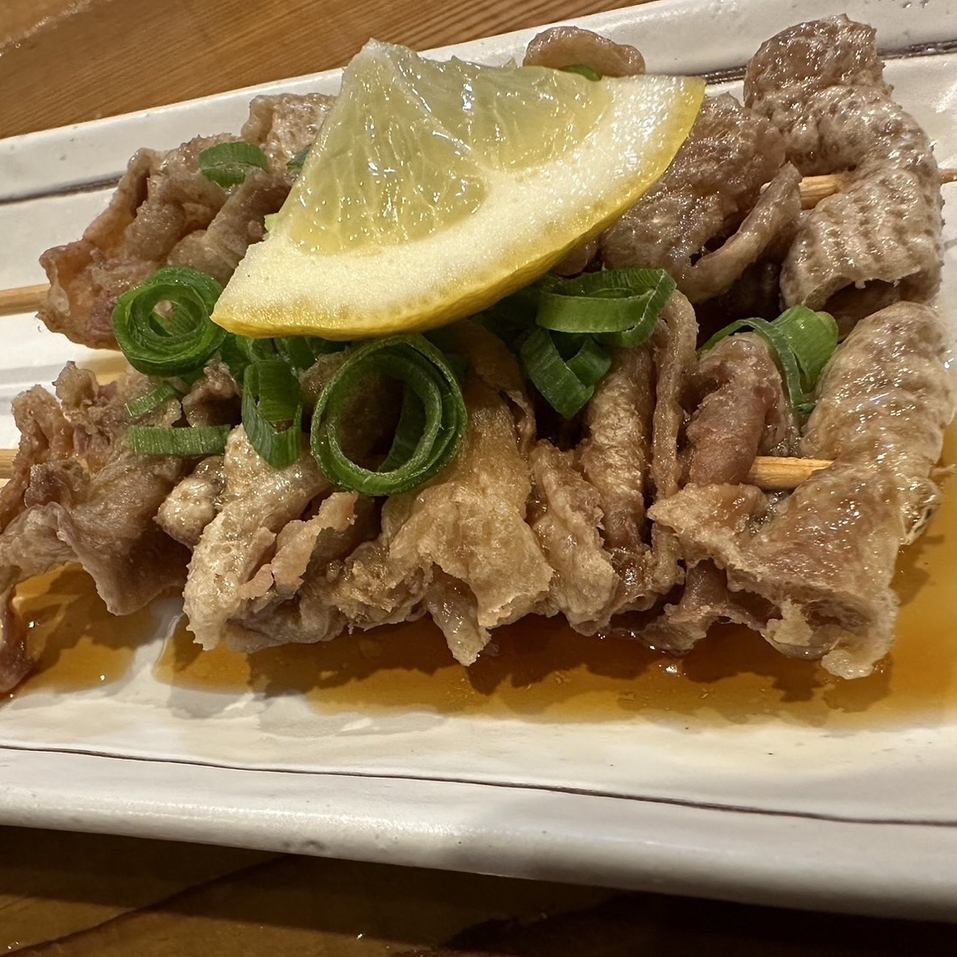 仕事終わりに仲間と乾杯☆お酒にピッタリな一品料理がたくさん◎