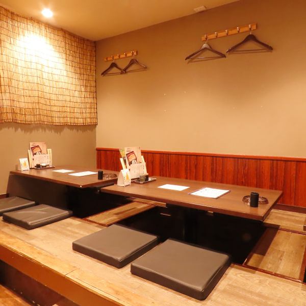 【暖かな雰囲気でいつまでも居たくなる♪】店内は木の温もりを感じる明るい和空間。落ち着いた雰囲気でありながら気取らず過ごせる居心地の良さが魅力です。お一人様はもちろん、ご家族やご親族でのお集まりにも利用しやすいお店です。会議用弁当の注文も可能です。