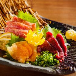 Assortment of three types of horse sashimi